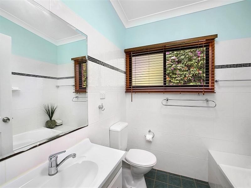 55 Wendy Drive, Point Clare NSW 2250