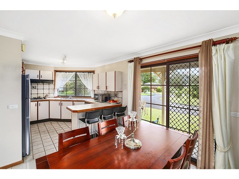 1/7 Robson Close, Point Clare NSW 2250