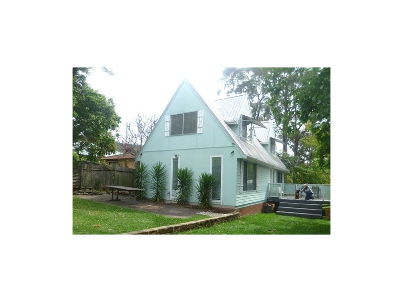 10 Sunnyside Avenue, Point Clare NSW 2250