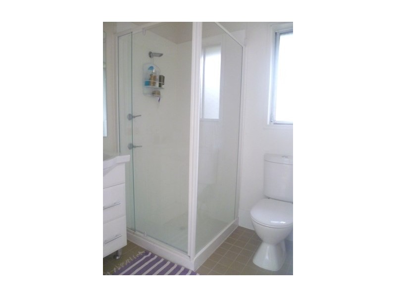 10 Sunnyside Avenue, Point Clare NSW 2250