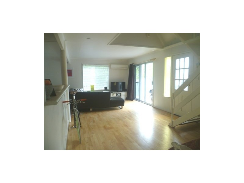 10 Sunnyside Avenue, Point Clare NSW 2250