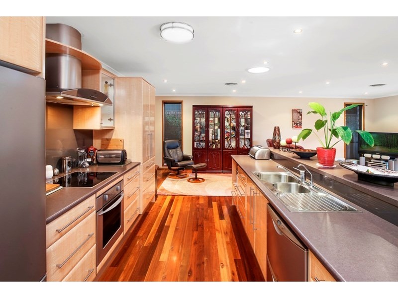 79 Wendy Drive, Point Clare NSW 2250