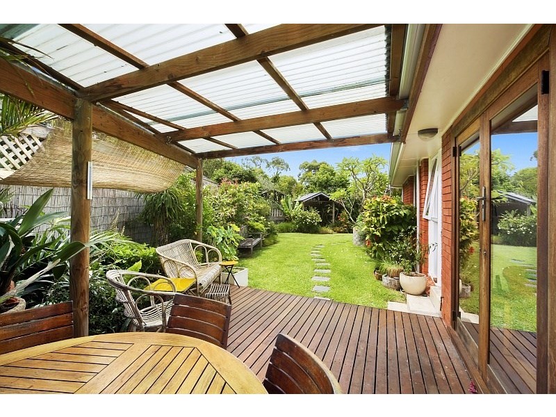 4 Bayline Drive, Point Clare NSW 2250