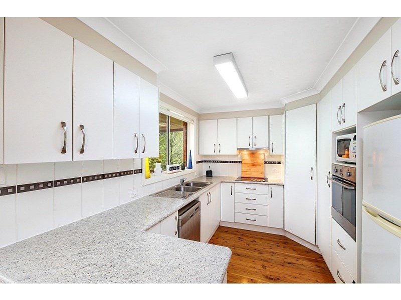 29 Sunshine Drive, Point Clare NSW 2250