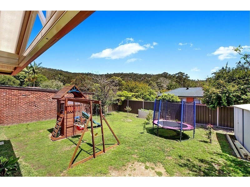 29 Sunshine Drive, Point Clare NSW 2250