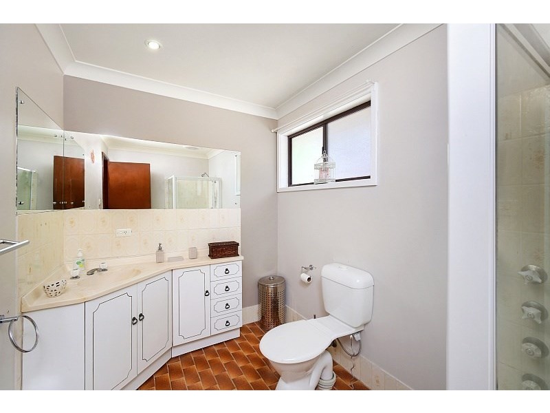 11 Thomas Street, Tascott NSW 2250