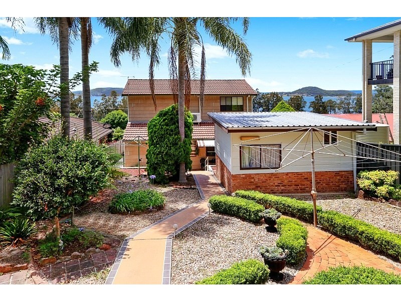 11 Thomas Street, Tascott NSW 2250