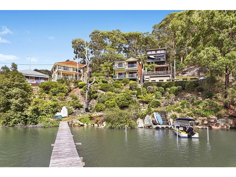 10 Milloo Parade, Mooney Mooney NSW 2083
