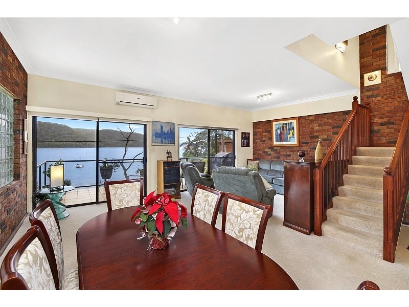 10 Milloo Parade, Mooney Mooney NSW 2083