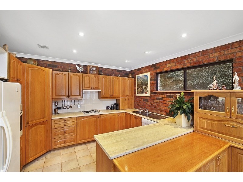 10 Milloo Parade, Mooney Mooney NSW 2083