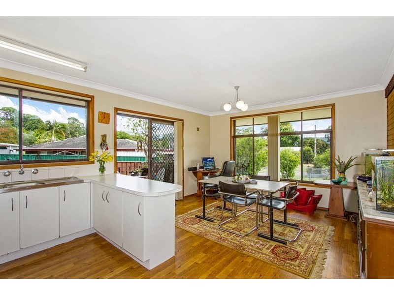 9 Turtle Close, Point Clare NSW 2250