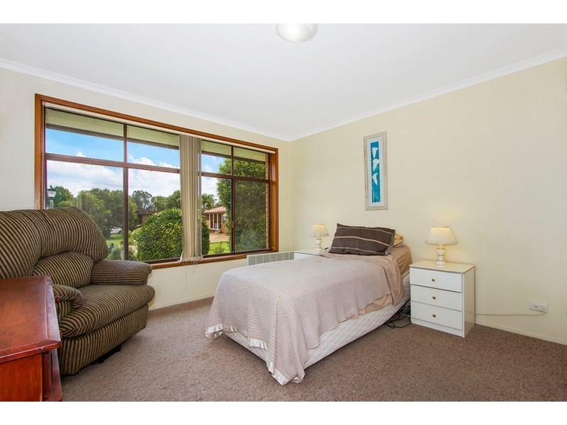 9 Turtle Close, Point Clare NSW 2250