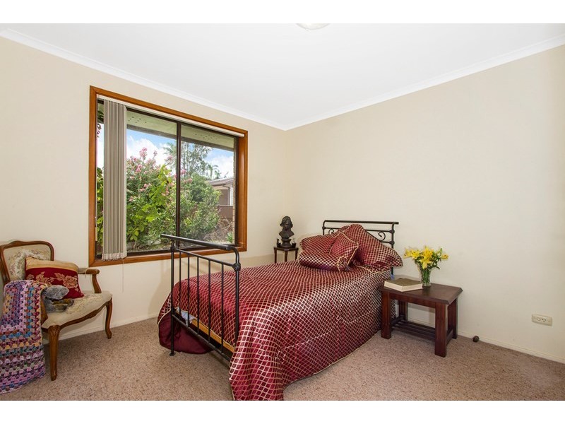 9 Turtle Close, Point Clare NSW 2250