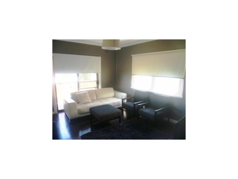 9 Scott Street, Point Clare NSW 2250