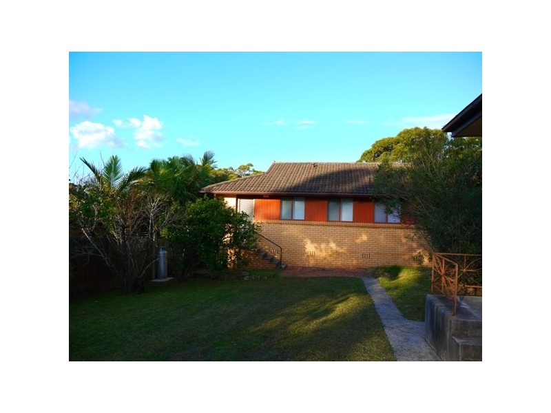 37 Coogee Road, Point Clare NSW 2250