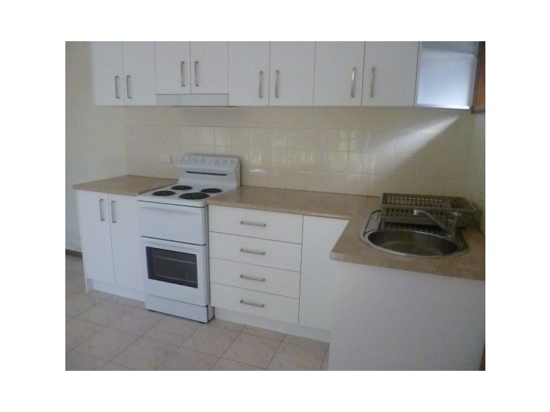 8A Coral Tree Place, Point Clare NSW 2250