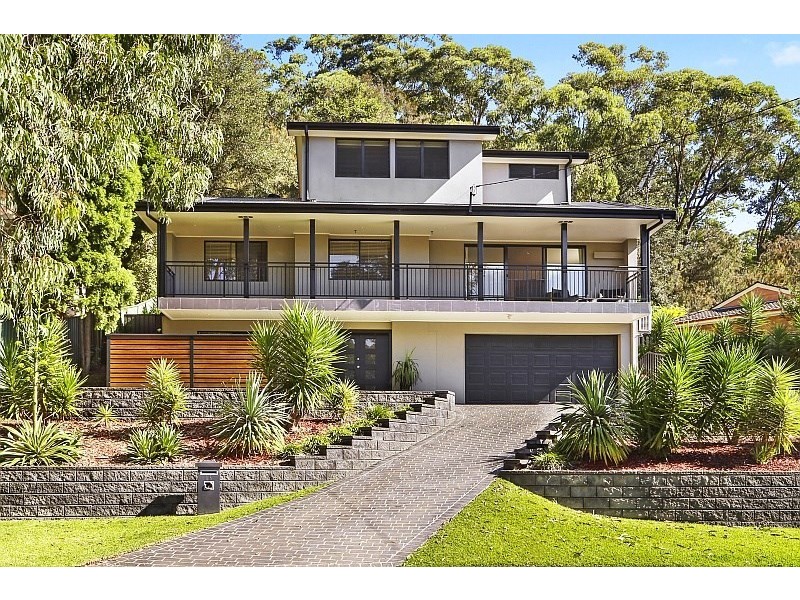 16 Nari Avenue, Point Clare NSW 2250