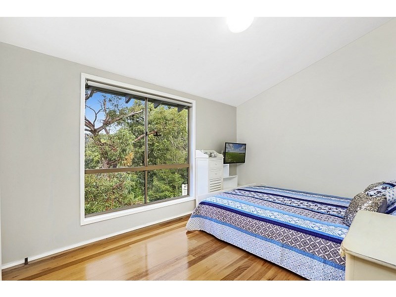 27 Sandstone Crescent, Tascott NSW 2250