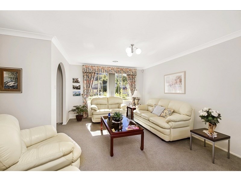 19 Singleton Road, Point Clare NSW 2250