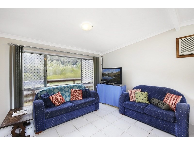 4 Blue Waters Parade, Tascott NSW 2250