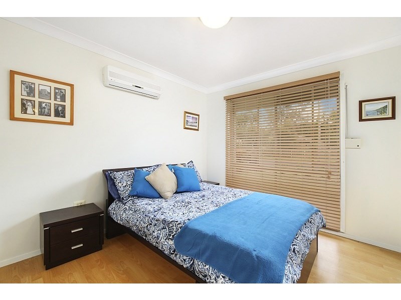 16 Sunshine Drive, Point Clare NSW 2250