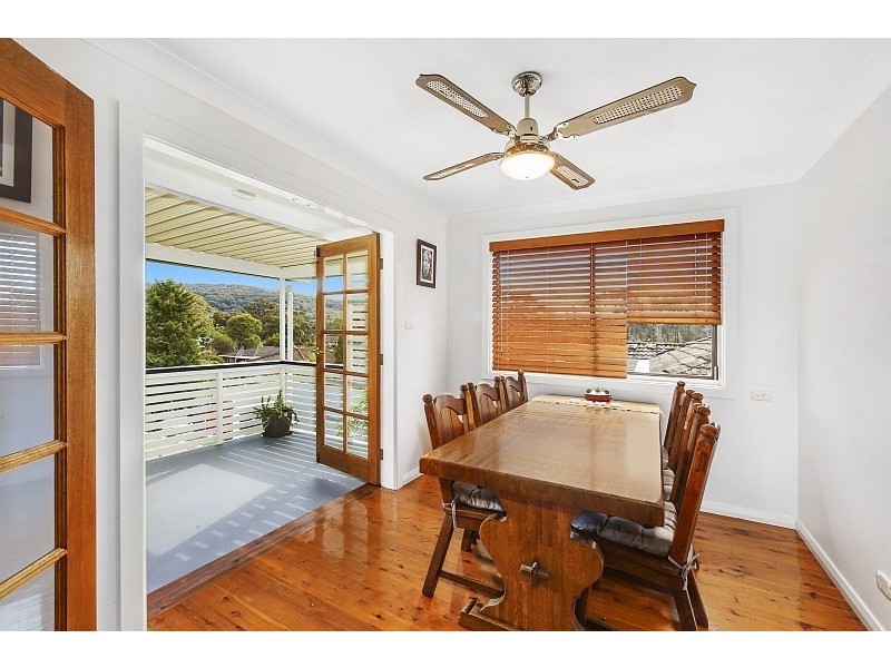 19 Sunnyside Avenue, Point Clare NSW 2250