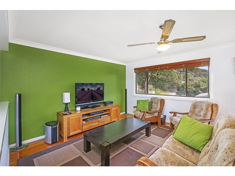 19 Sunnyside Avenue, Point Clare NSW 2250