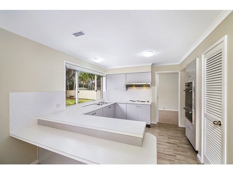 29 Bayline Drive, Point Clare NSW 2250