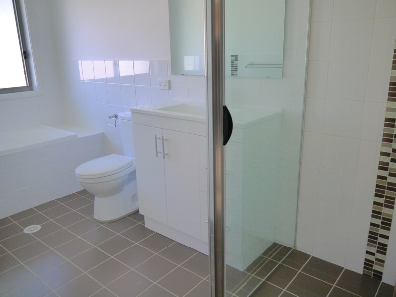 1/26 Henry Kendall Street, West Gosford NSW 2250