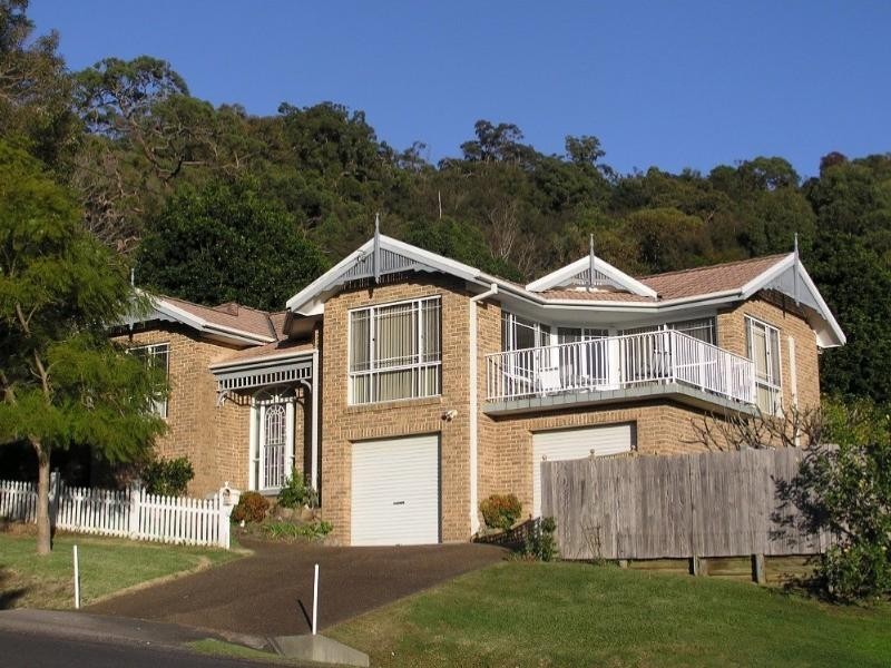 16a Talinga Avenue, Point Clare NSW 2250