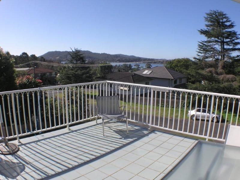 16a Talinga Avenue, Point Clare NSW 2250