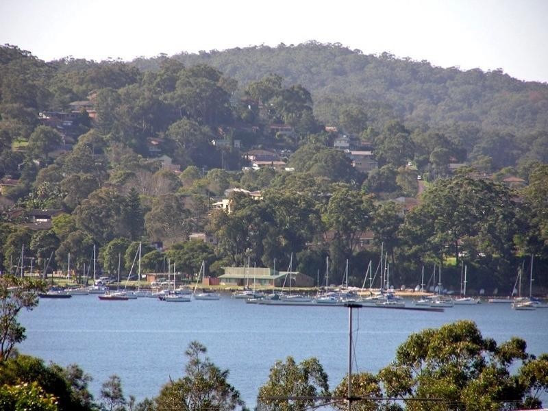 16a Talinga Avenue, Point Clare NSW 2250