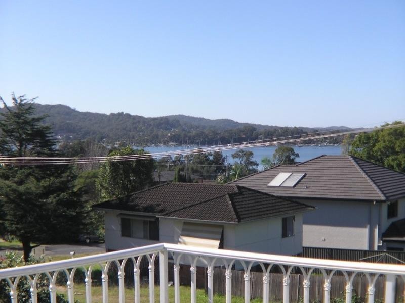 16a Talinga Avenue, Point Clare NSW 2250