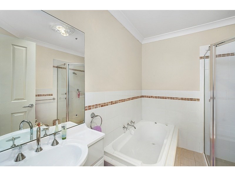 8/6 Bradys Gully Road, North Gosford NSW 2250