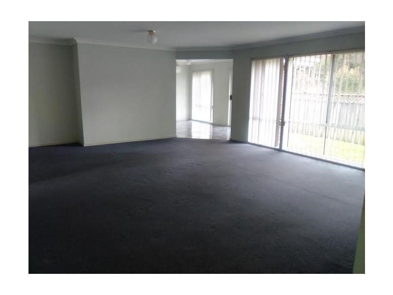 32 Singleton Road, Point Clare NSW 2250