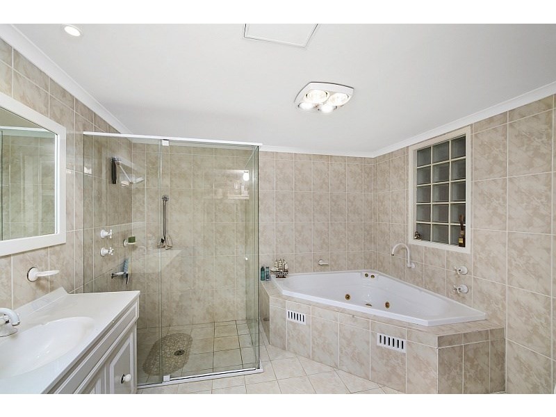 14/9-13 Kurrawa Avenue, Point Clare NSW 2250