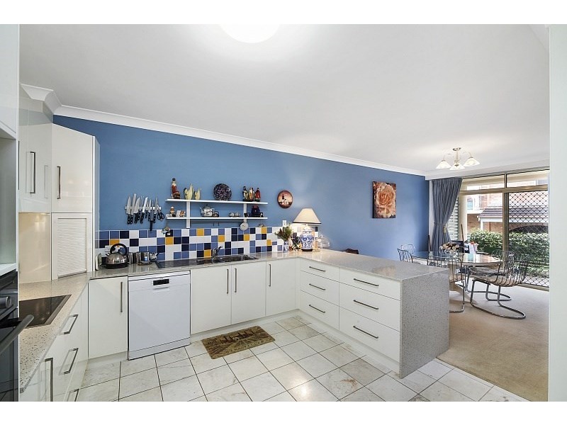 14/9-13 Kurrawa Avenue, Point Clare NSW 2250