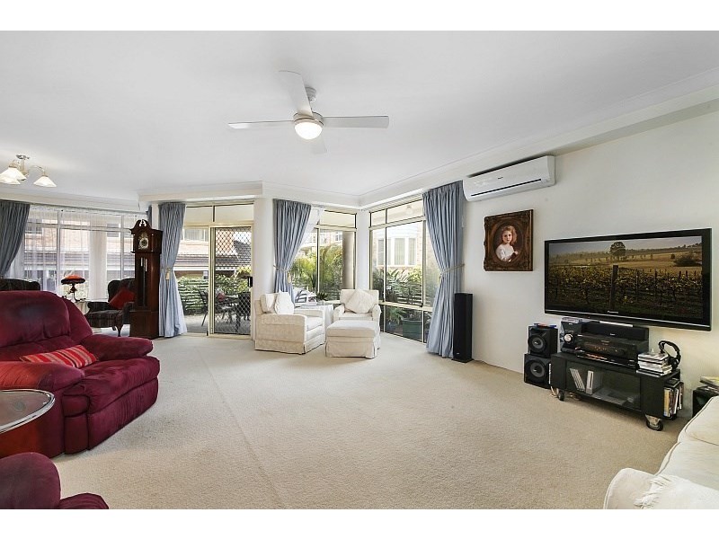 14/9-13 Kurrawa Avenue, Point Clare NSW 2250