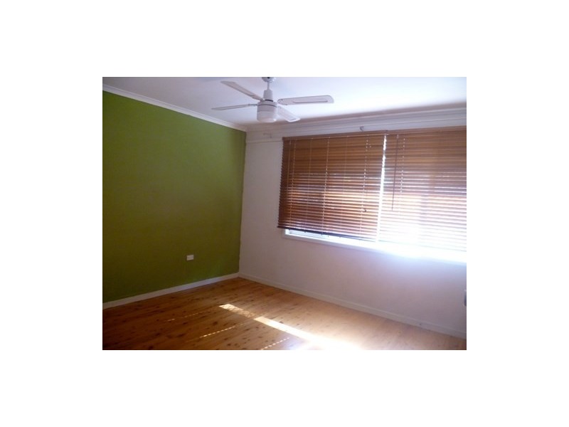 1 Shore Brace, Tascott NSW 2250