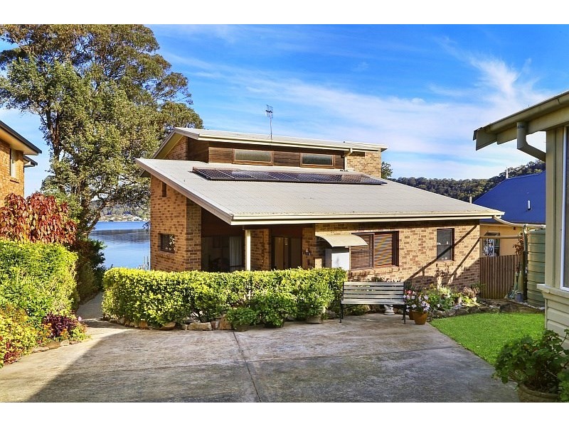 4 Waterview Crescent, Tascott NSW 2250