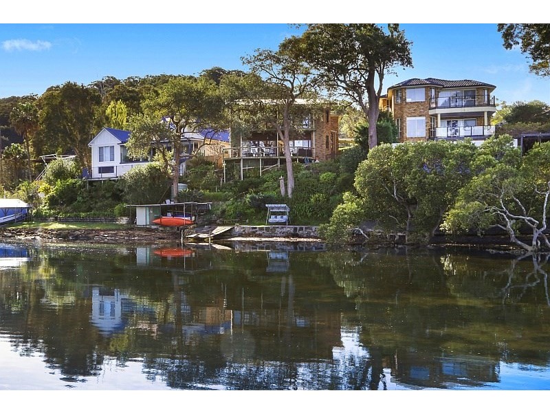 4 Waterview Crescent, Tascott NSW 2250