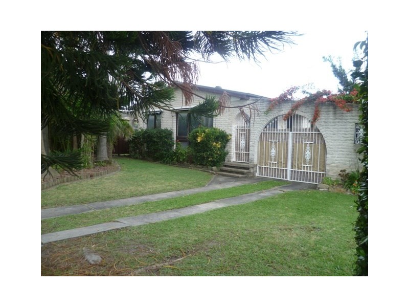 3 Ferguson Close, West Gosford NSW 2250