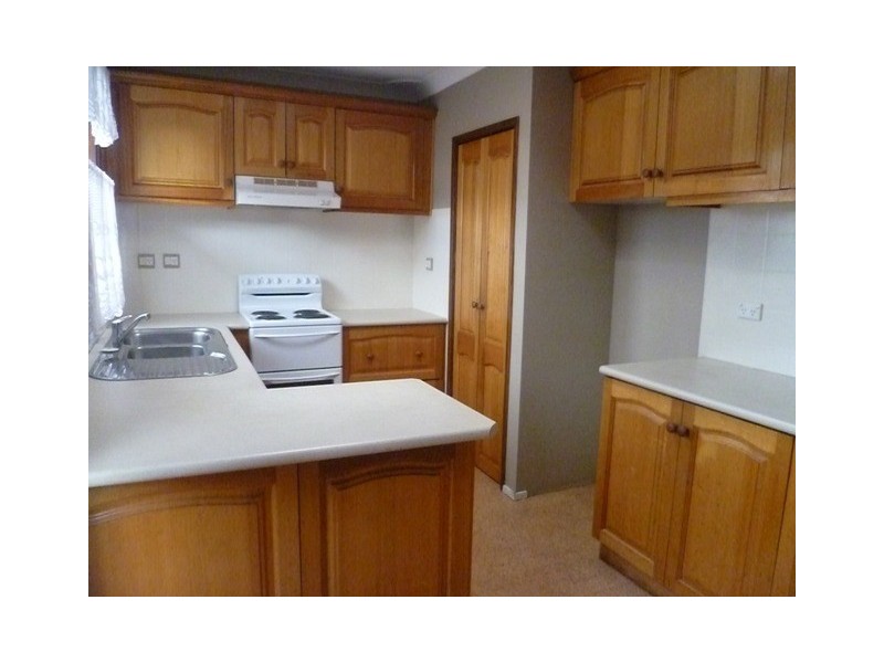 3 Ferguson Close, West Gosford NSW 2250