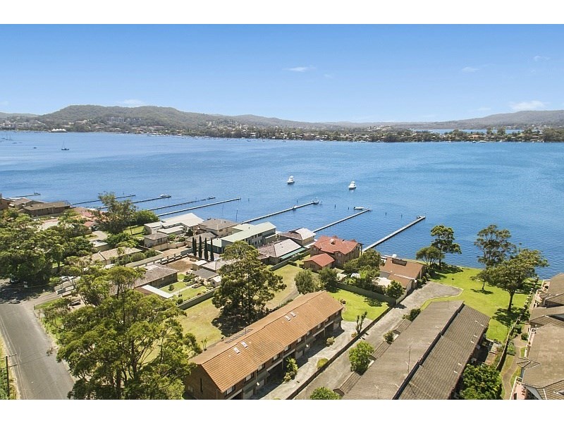 19 Kurrawa Avenue, Point Clare NSW 2250