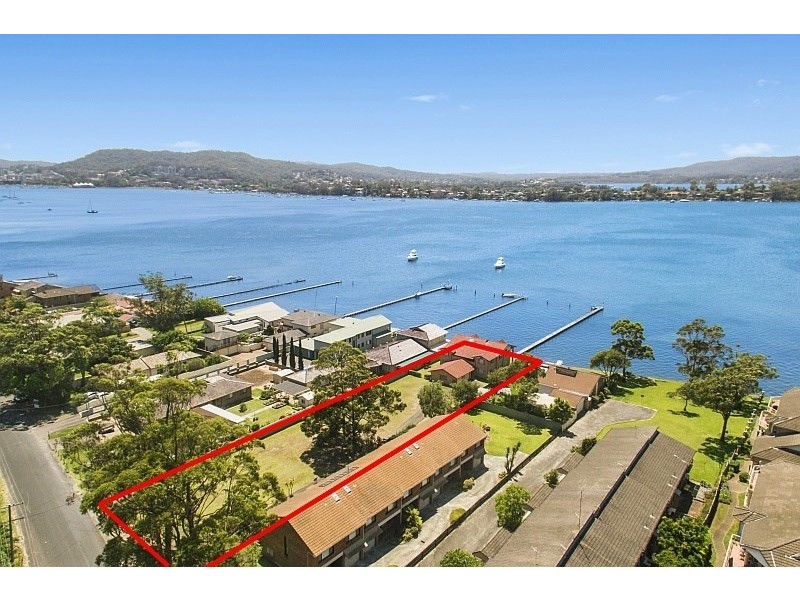 19 Kurrawa Avenue, Point Clare NSW 2250