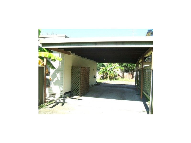 31 Kurrawa Avenue, Point Clare NSW 2250