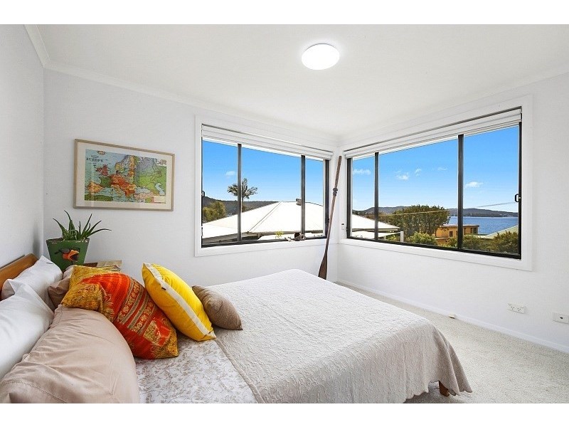 1/8 Couche Crescent, Koolewong NSW 2256