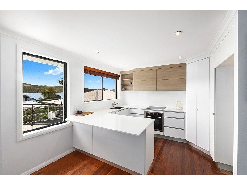 1/8 Couche Crescent, Koolewong NSW 2256