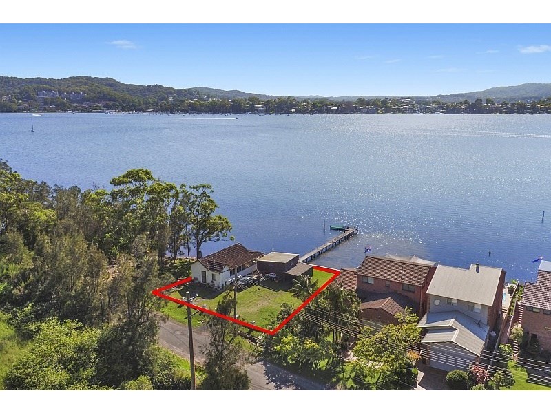 49-51 Kurrawa Avenue, Point Clare NSW 2250