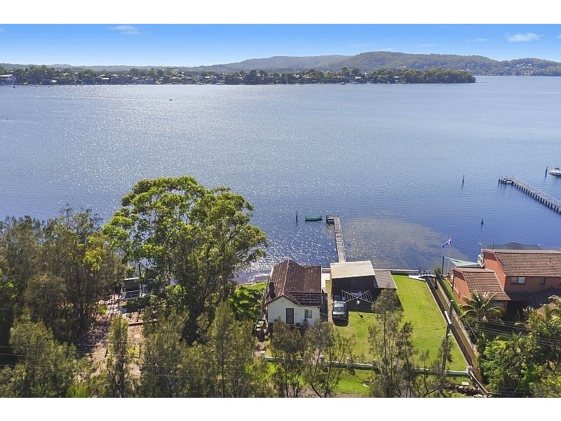 49-51 Kurrawa Avenue, Point Clare NSW 2250